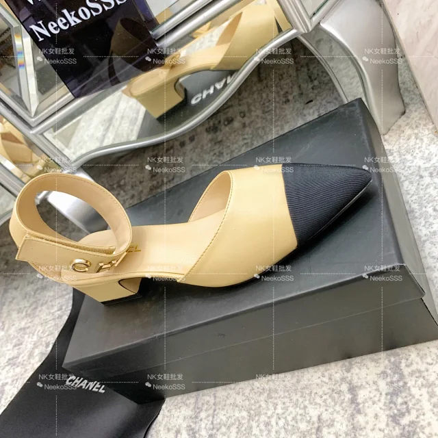 Chanel High Heels Pointed-toe ankle-strap block-heel slingbacks product detail image 11