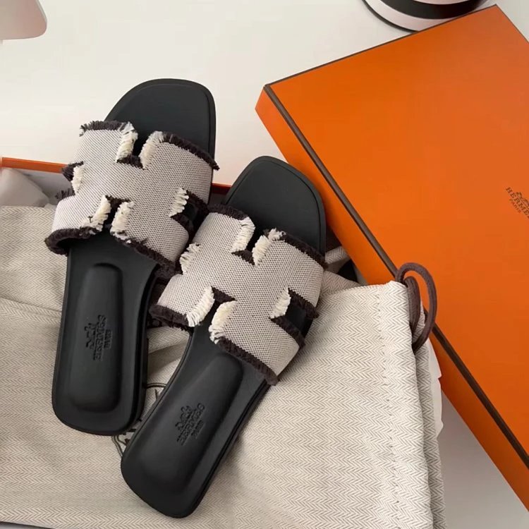 Hermès Slippers Oran slide with H-cutout strap image 6