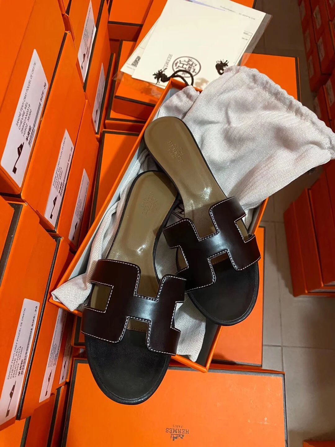 Hermès High Heels Oasis H-cutout block-heel mule sandals image 9
