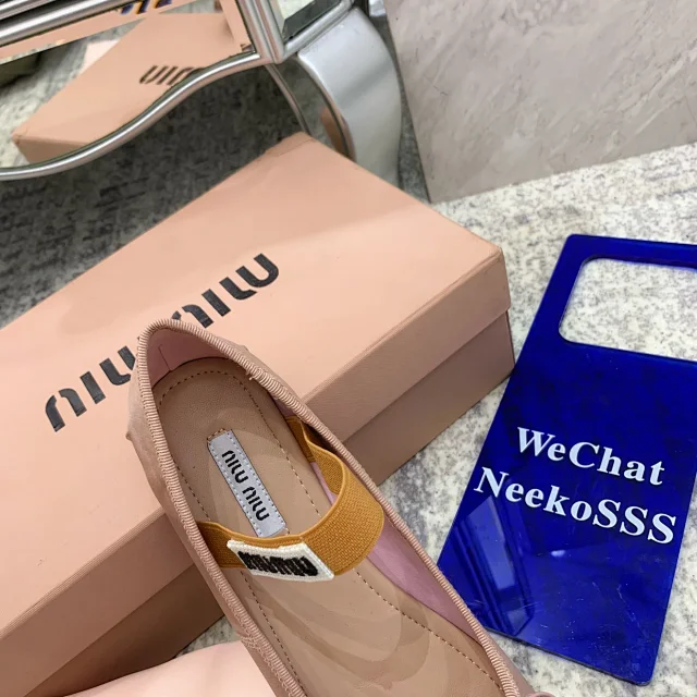 Miu Casual Shoes Bow Ballet Flats with Logo Elastic Strap product detail image 22