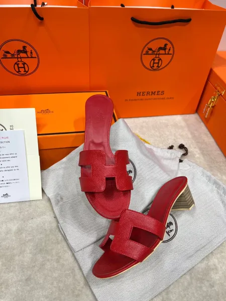 Hermès Oran Sandals Red Epsom Leather Wedge Sandals - 1