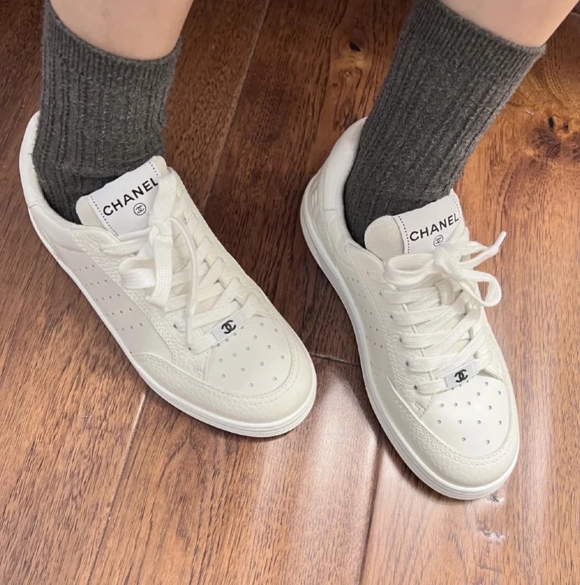 Chanel Sneakers Perforated low-top lace-up image 9