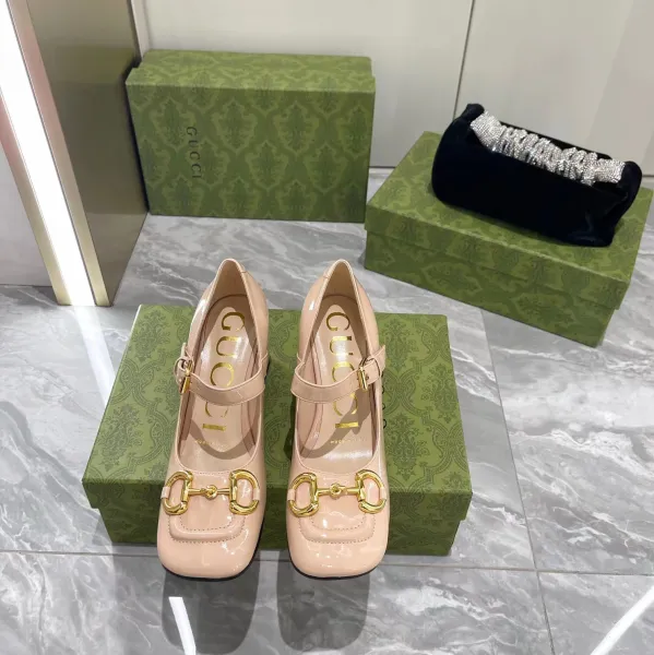 Gucci Horsebit Mary Jane Patent Leather Beige Block Heel Shoes - 1