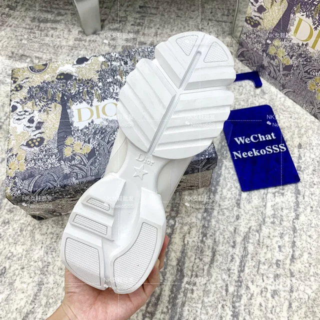 Dior Sneakers D-Connect chunky lace-up product detail image 22