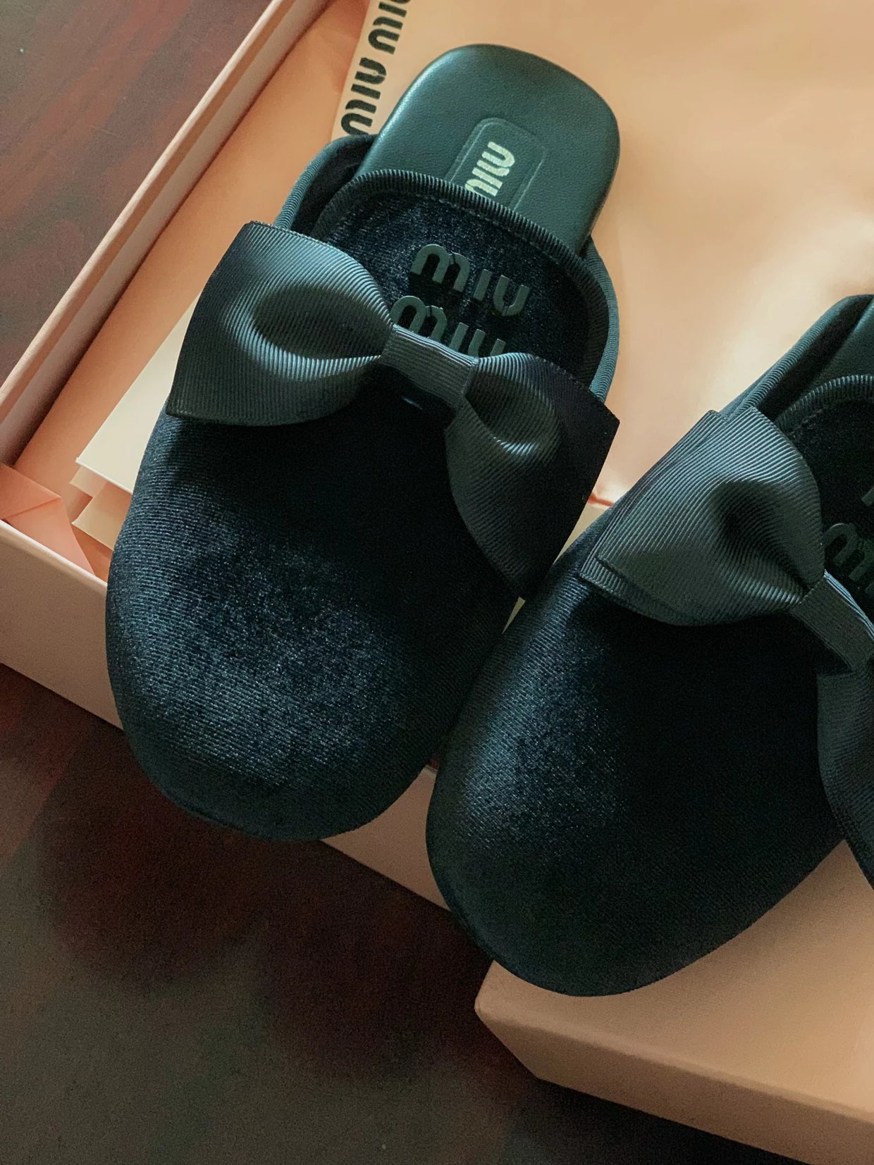 Miu Miu Logo-Embroidered Velvet Slippers Black - 24