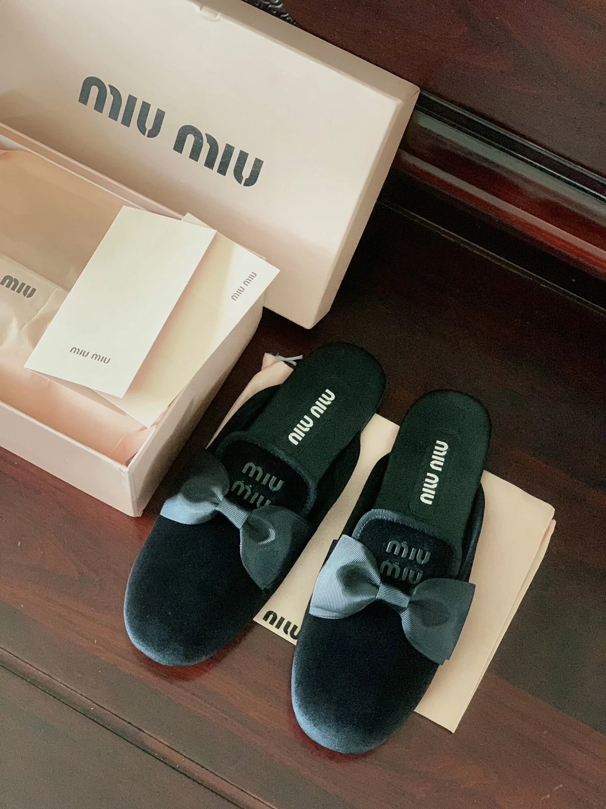 Miu Miu Logo-Embroidered Velvet Slippers Black - 20