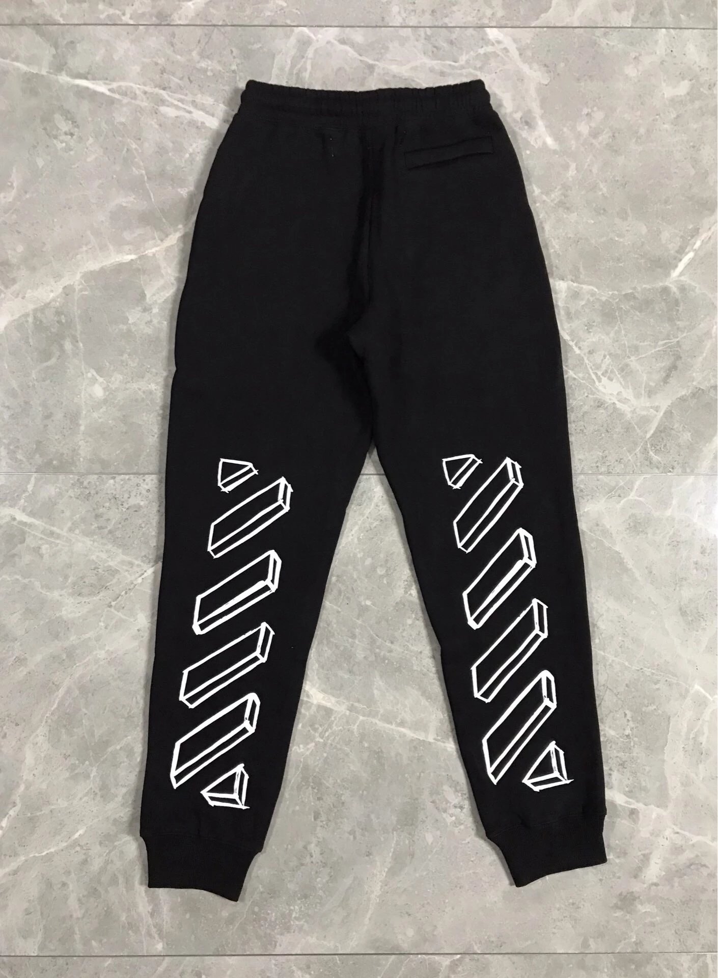OFF-WHITE 3D几何粗纹箭头标志抓绒运动裤卫裤