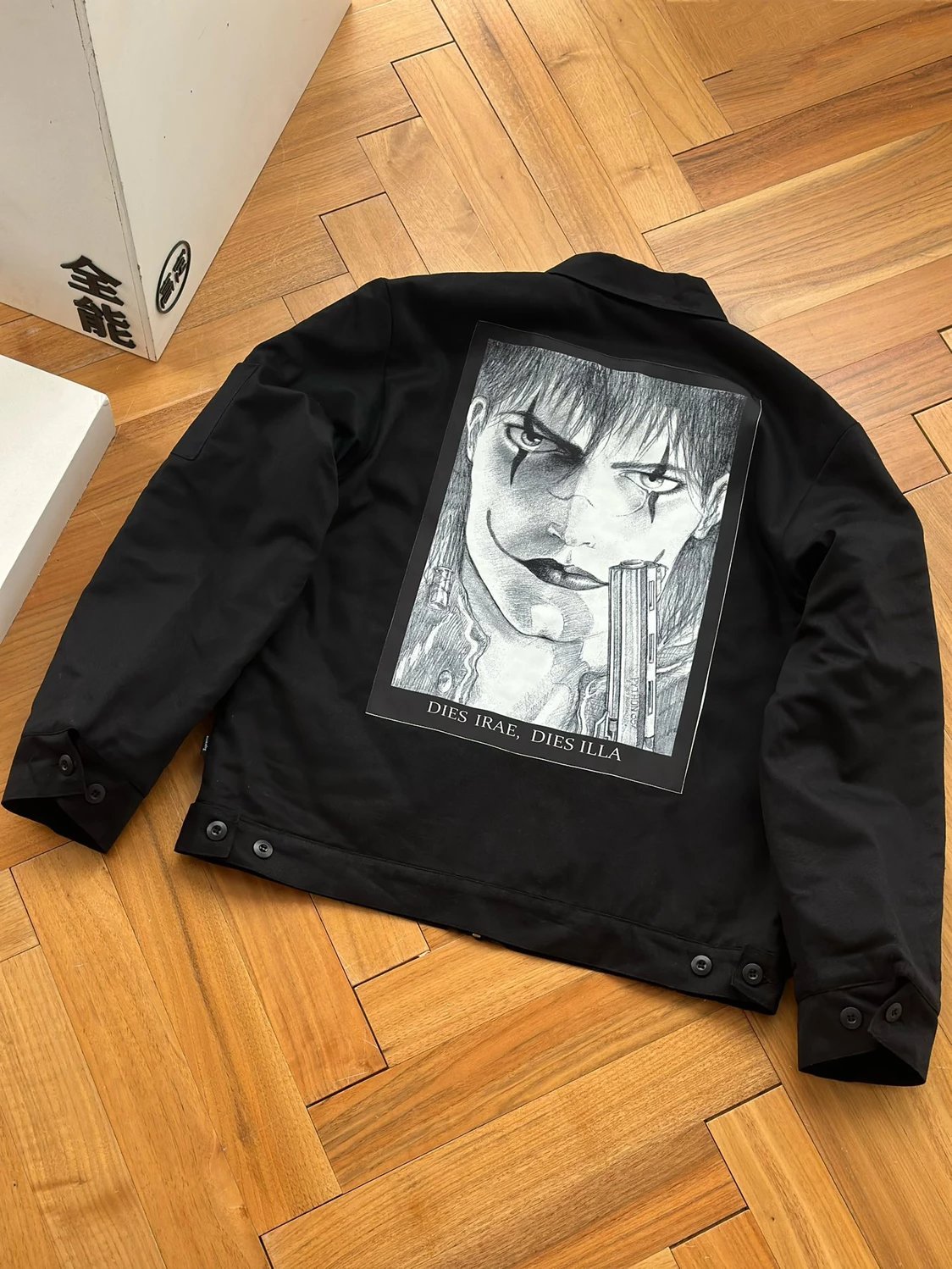 Supreme  Week 4 x The Crow 联名款 天使恶魔半面脸图案印花夹克外套