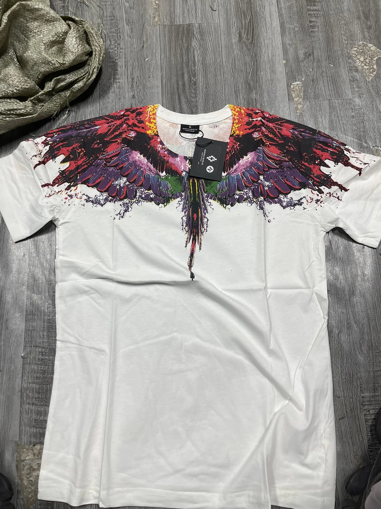 Item Thumbnail for Qingcang mb big wings short sleeves understand white M code inventory of only 2 pieces