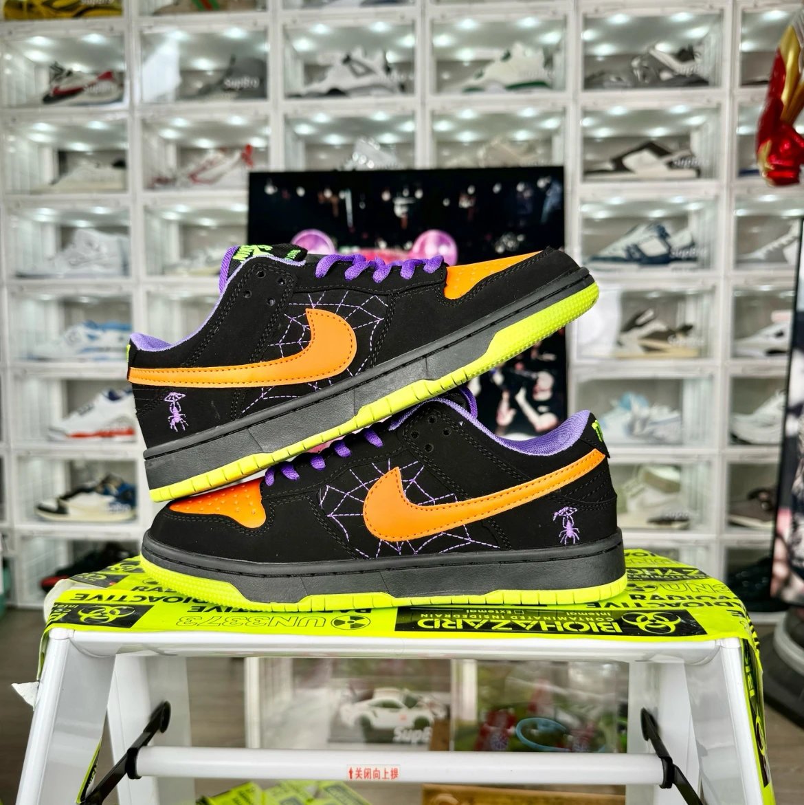 Nike SB Dunk Low Night of Mischief Halloween BQ6817-006