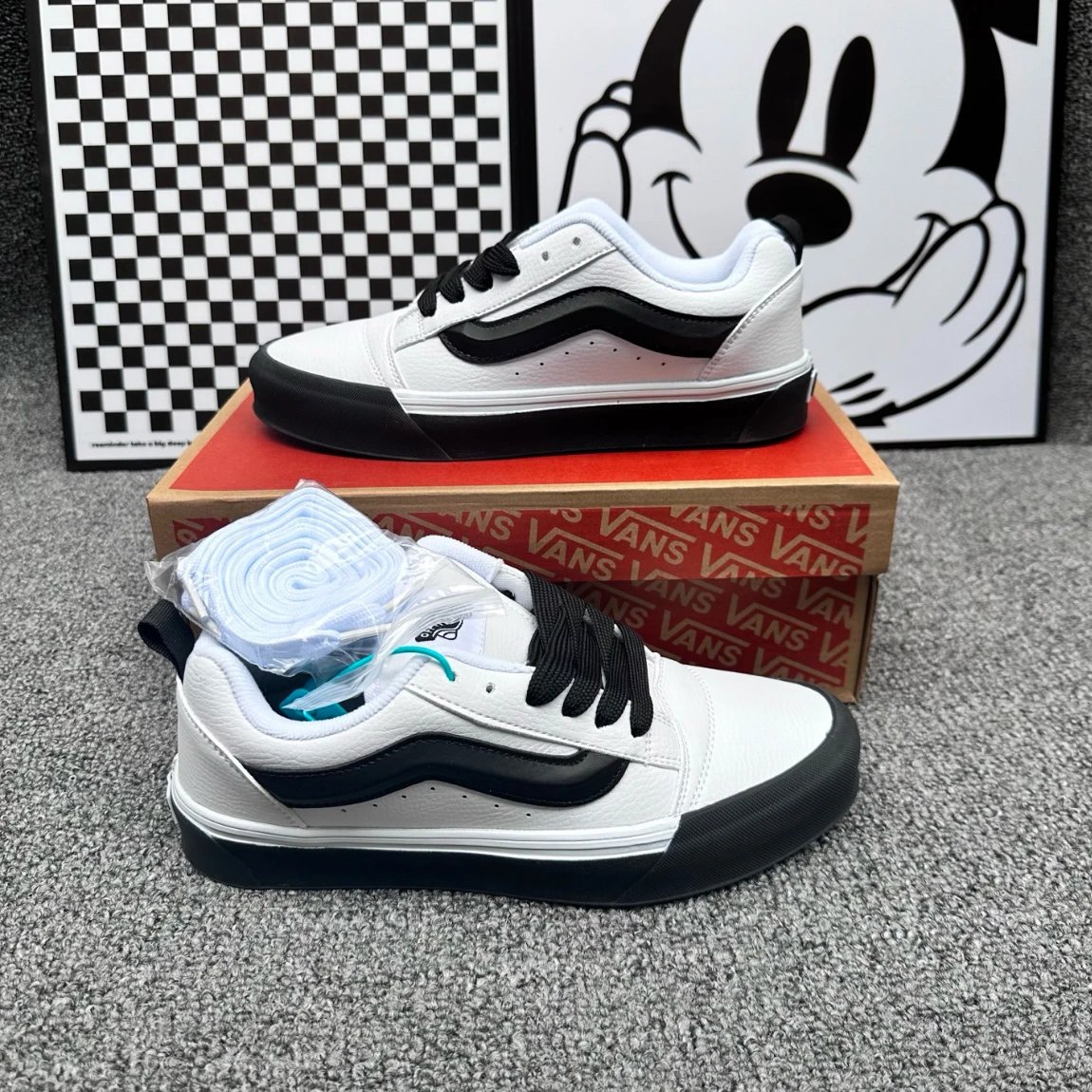 Premium Version - White Black Stripe