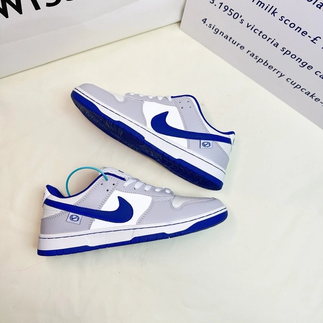 White Treasure Blue