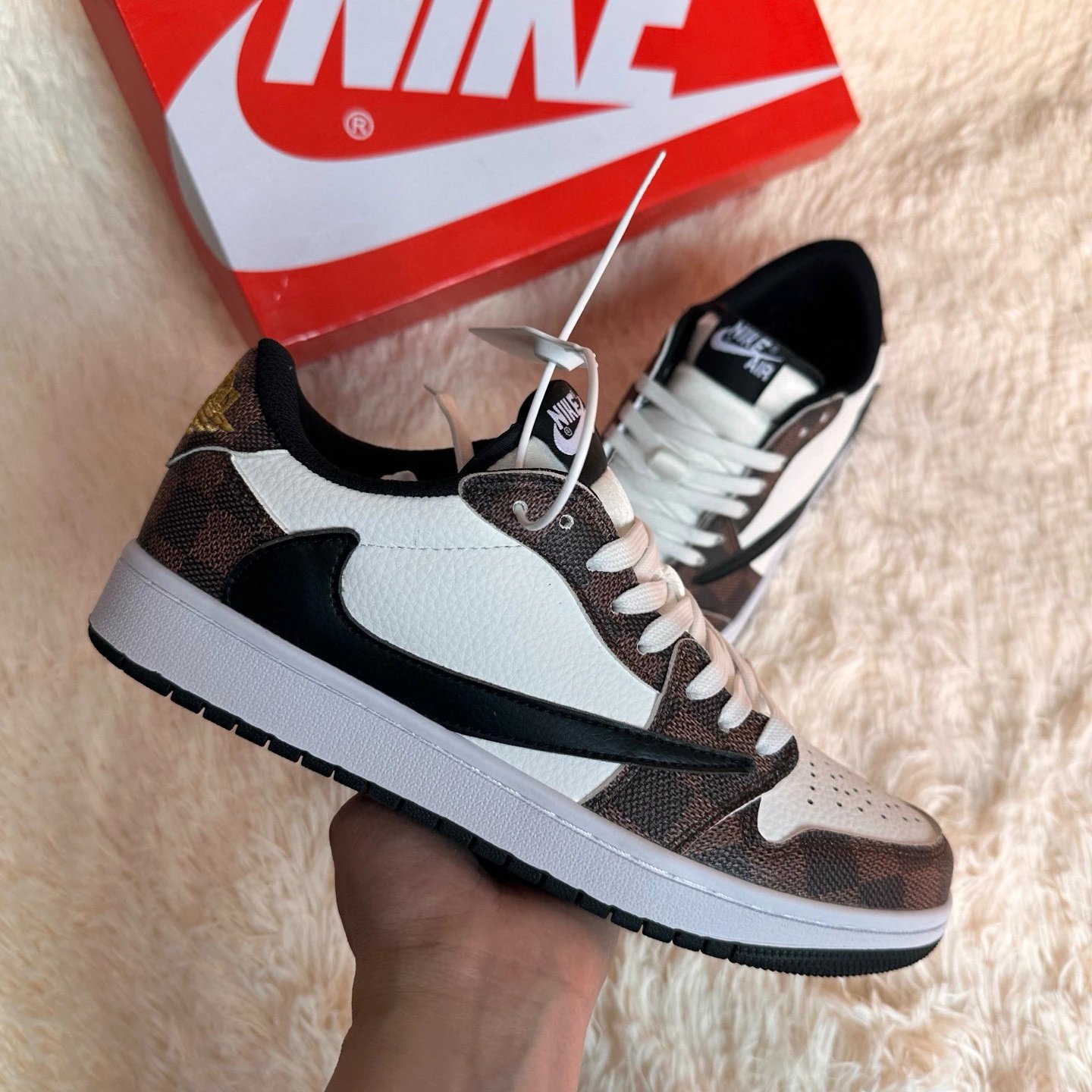 Jordan 1 Retro Low OG SP Travis Scott Dark Mocha