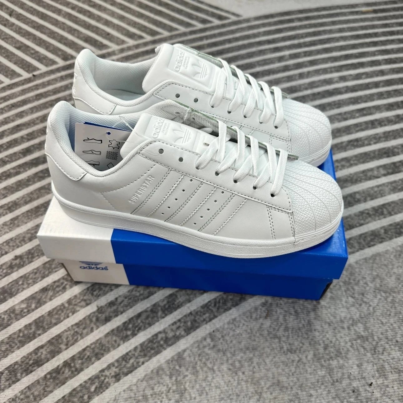 Premium Version All White