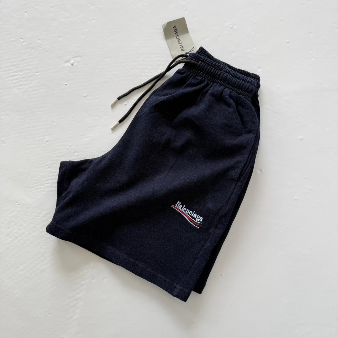 Clearance Sale: Washed & Distressed Wave Logo Embroidered Casual Shorts - 380g Terry Cloth, Fully Branded
