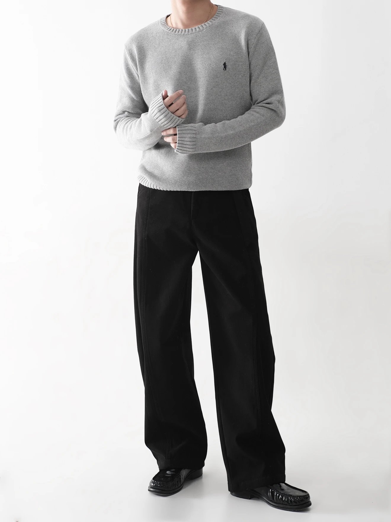 2.0 Restock / Unisex Crew Neck Long-Sleeve Sweater Knit with Small Horse Embroidery