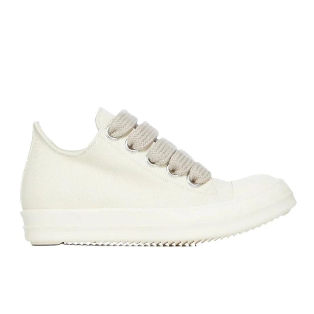 Pure white coarse shoelaces