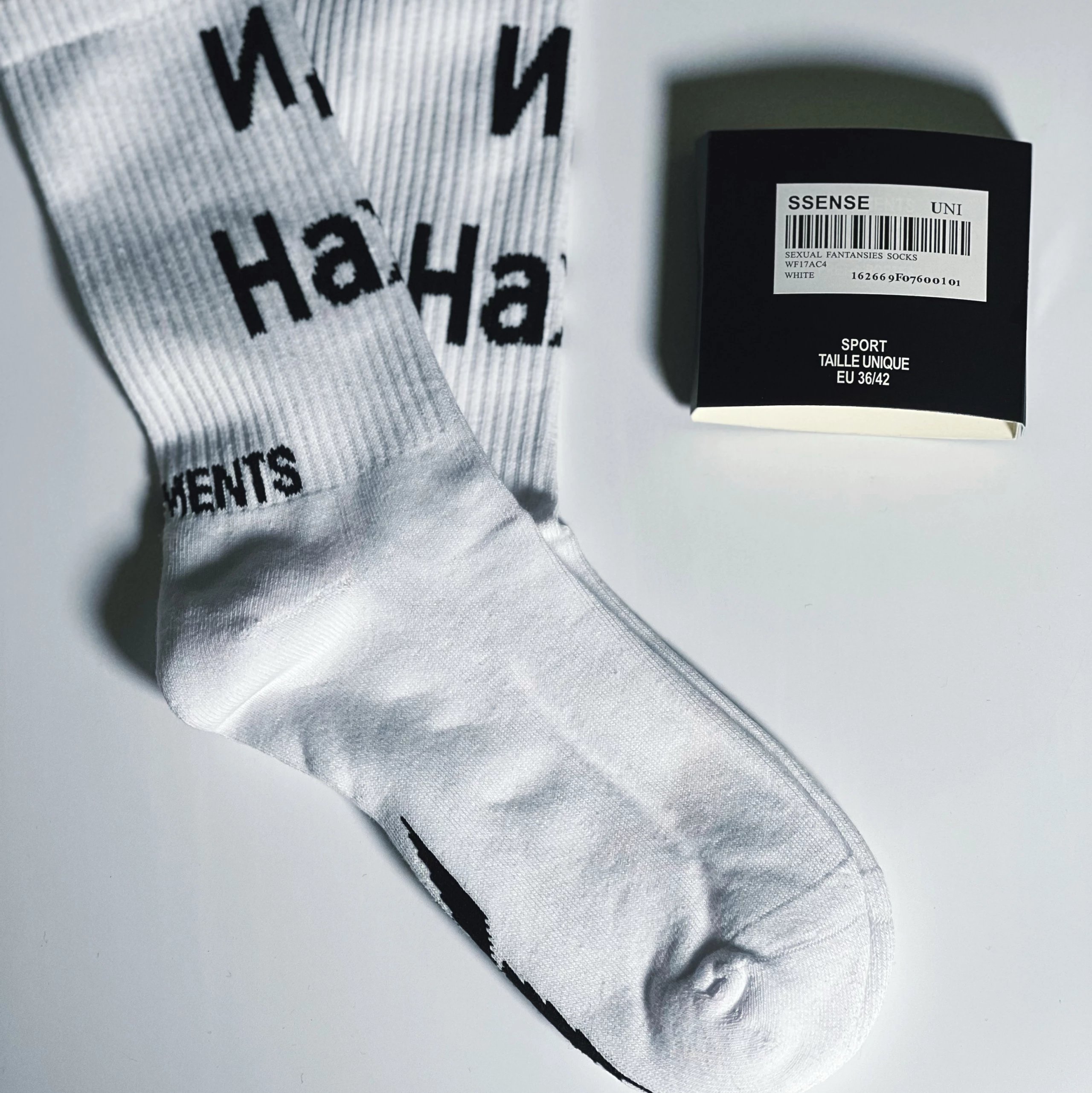 202300217  VT梵文 白 毛巾 towel verion