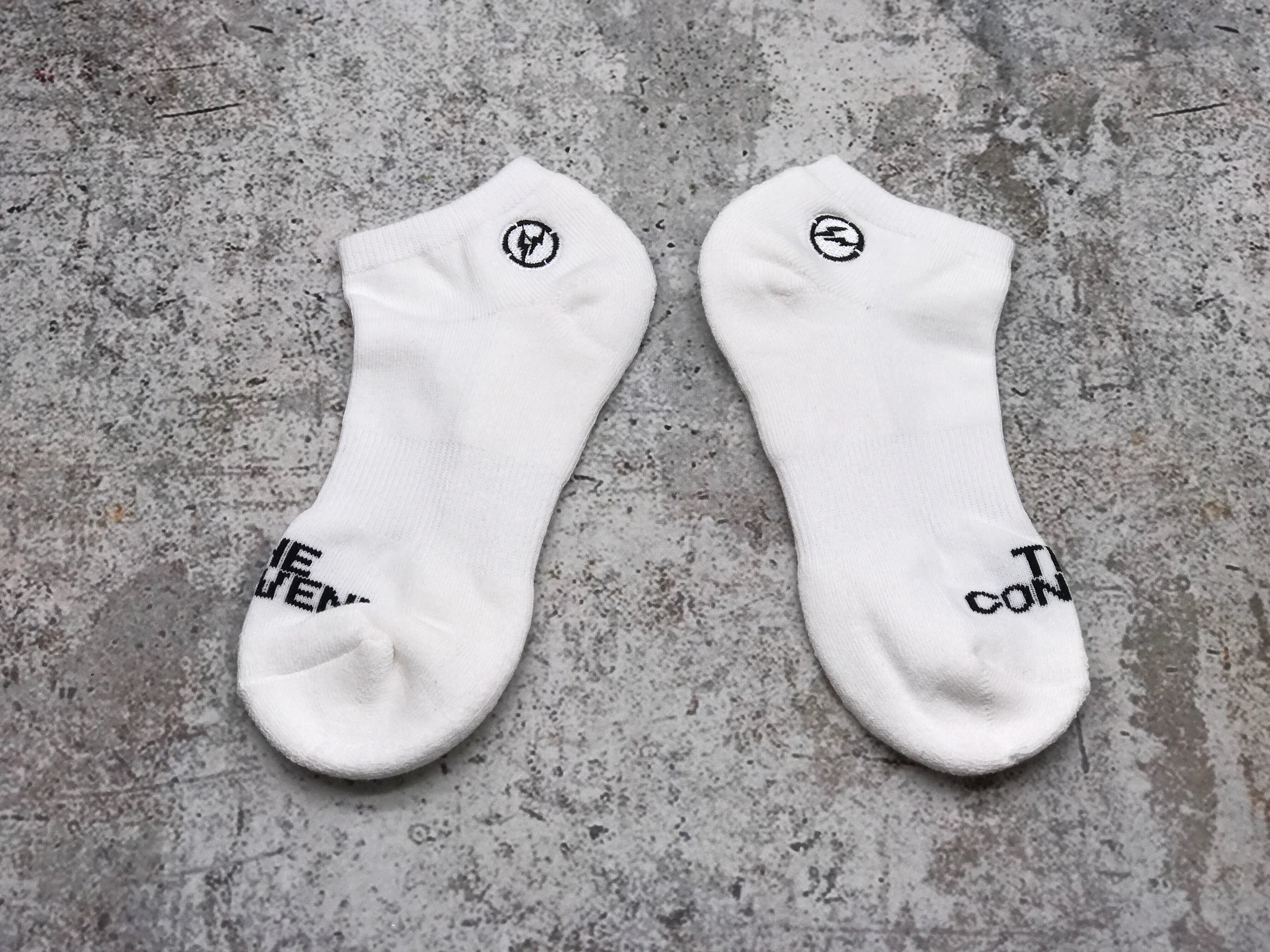 Design Ankle Socks White with Black Logo - 4