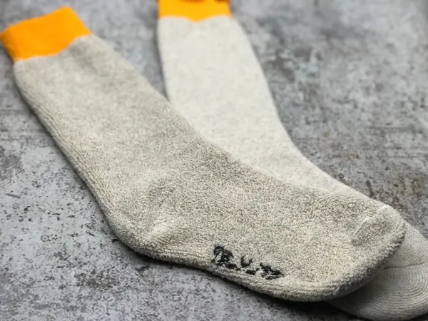 Design Basic Crew Socks in Gray, Peach, and Beige - 7