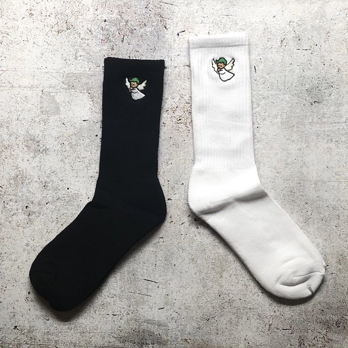 Design Angel Embroidered Black Crew Socks - 4