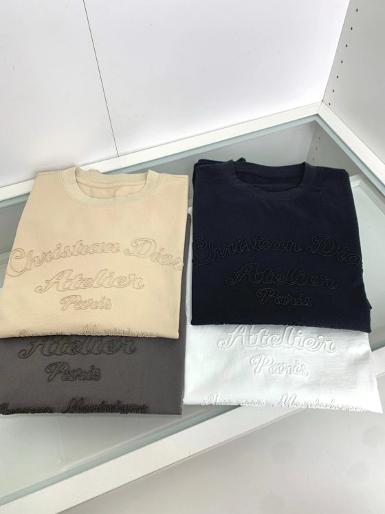 2026 New Heavy-Duty Embroidered Relaxed Crew Neck Short-Sleeve T-Shirt Base Layer, Featuring Chest Logo Letter Embroidery Accents for a Chic and Trendy Look
