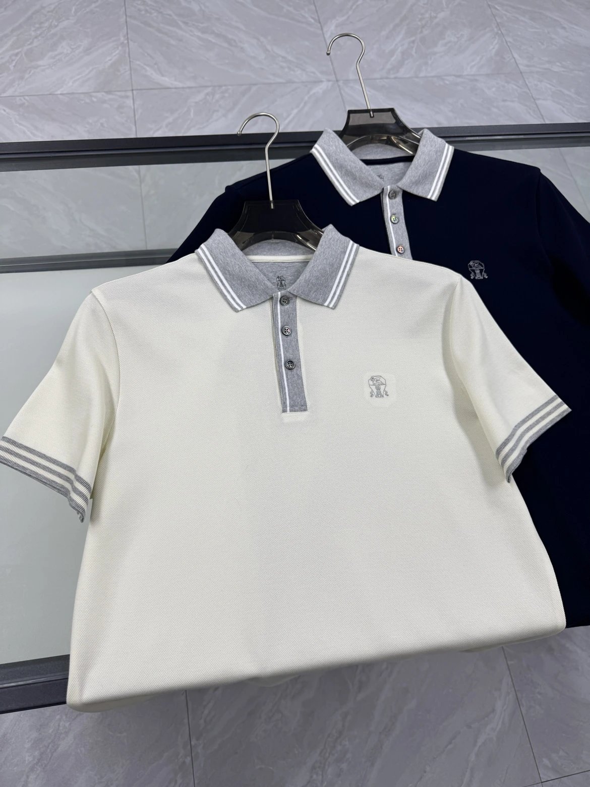 BC Spring/Summer 2026 New Men's Color-Block Casual Polo Shirt. Made with premium heavyweight piqué mesh knit fabric, dense and soft texture, breathable and dry, with superior drape and wrinkle resistance, warm and skin-friendly touch