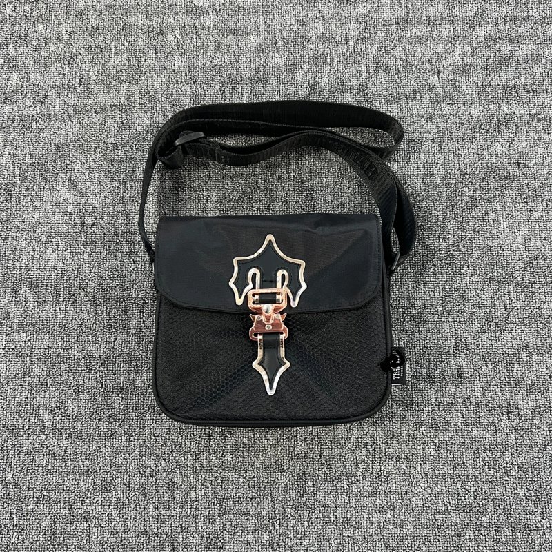 cny Trapstar x Central Cee T Bag-Black/Rose Gold 玫瑰金斜挎包 T-9