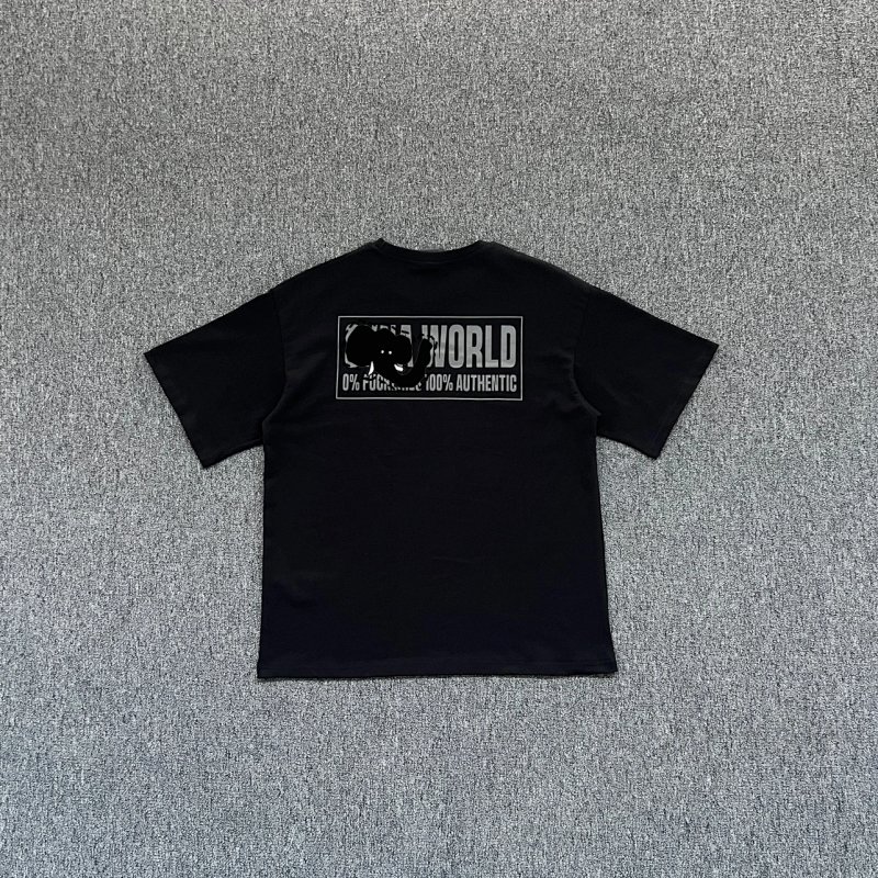 cny  SYNAWORLD DISCLMR-TEE-BLACK  长方形反光印花 黑色短袖 SY-135