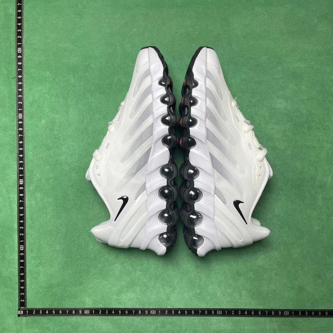 No. 5 white FQ7860 020