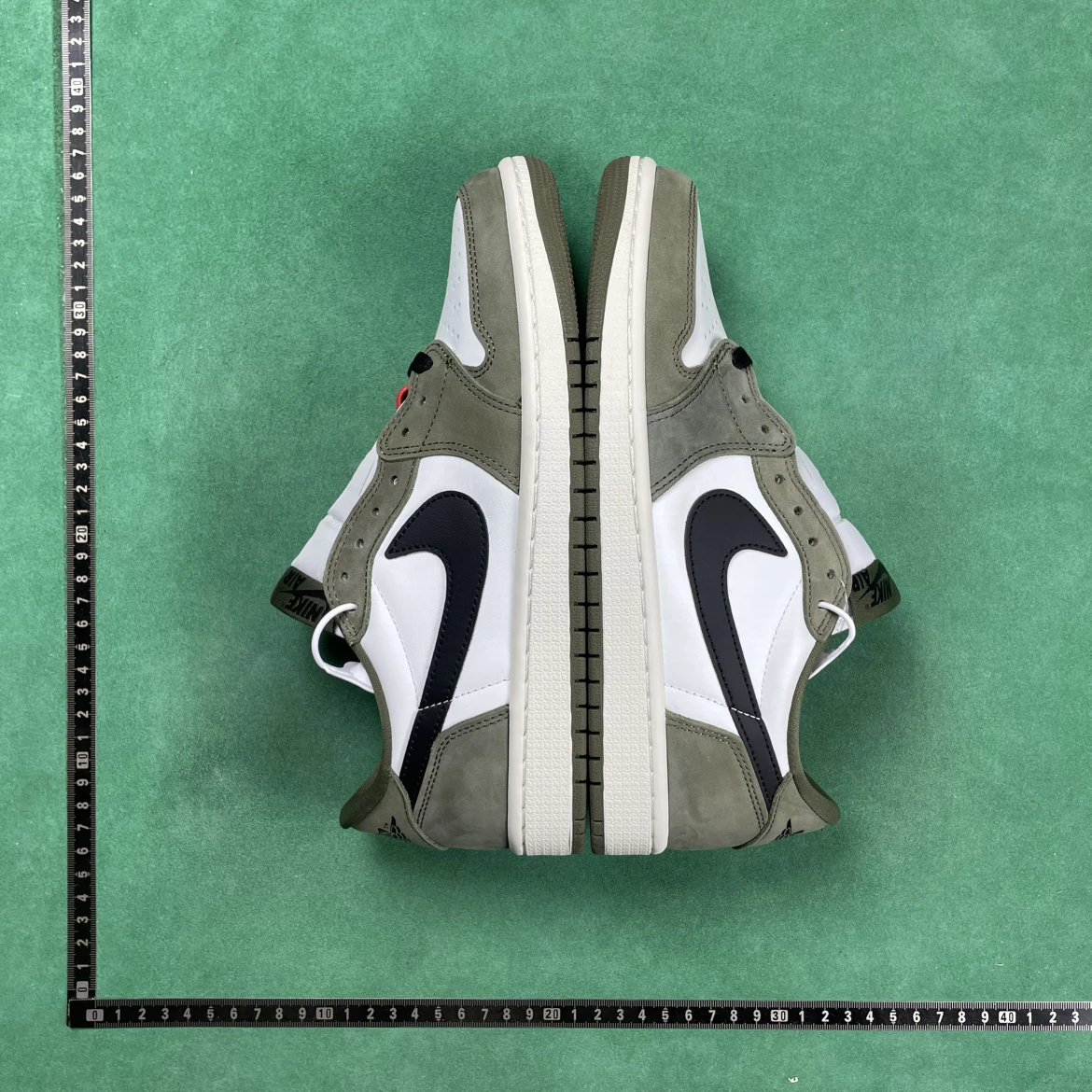 Air Jordan 1 Low