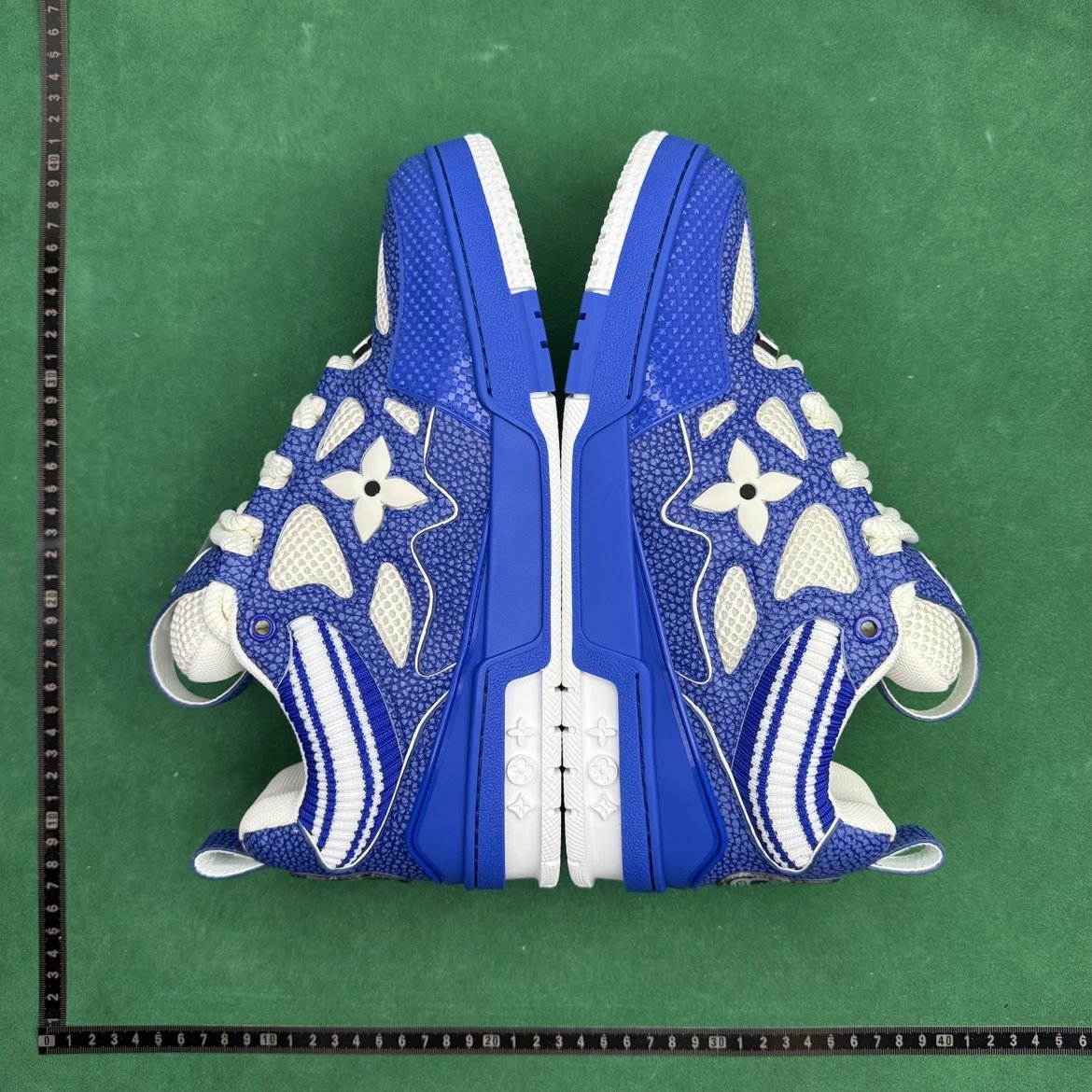 TT 6 Calfskin Round-Toe Lace-Up Low-Top Board Shoes