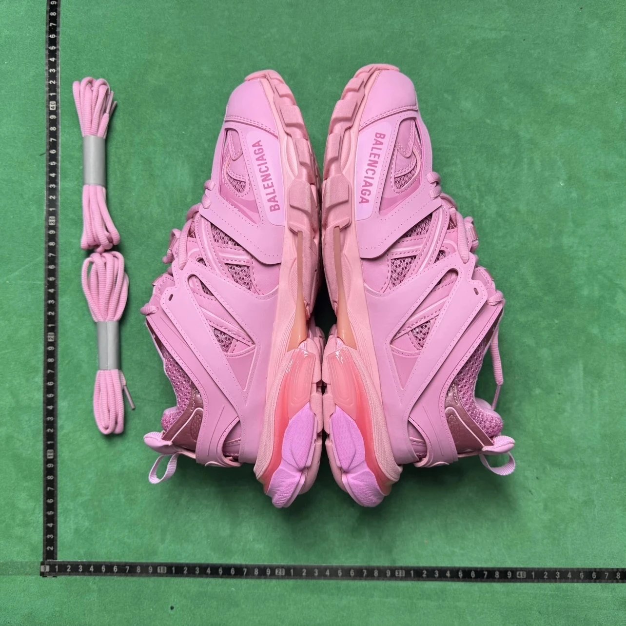 Pink, number 17, 15842