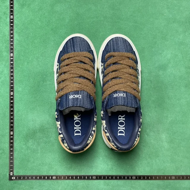 Dior Sneakers B33 Low-Top Lace-Up with Oblique Motif product detail image 44