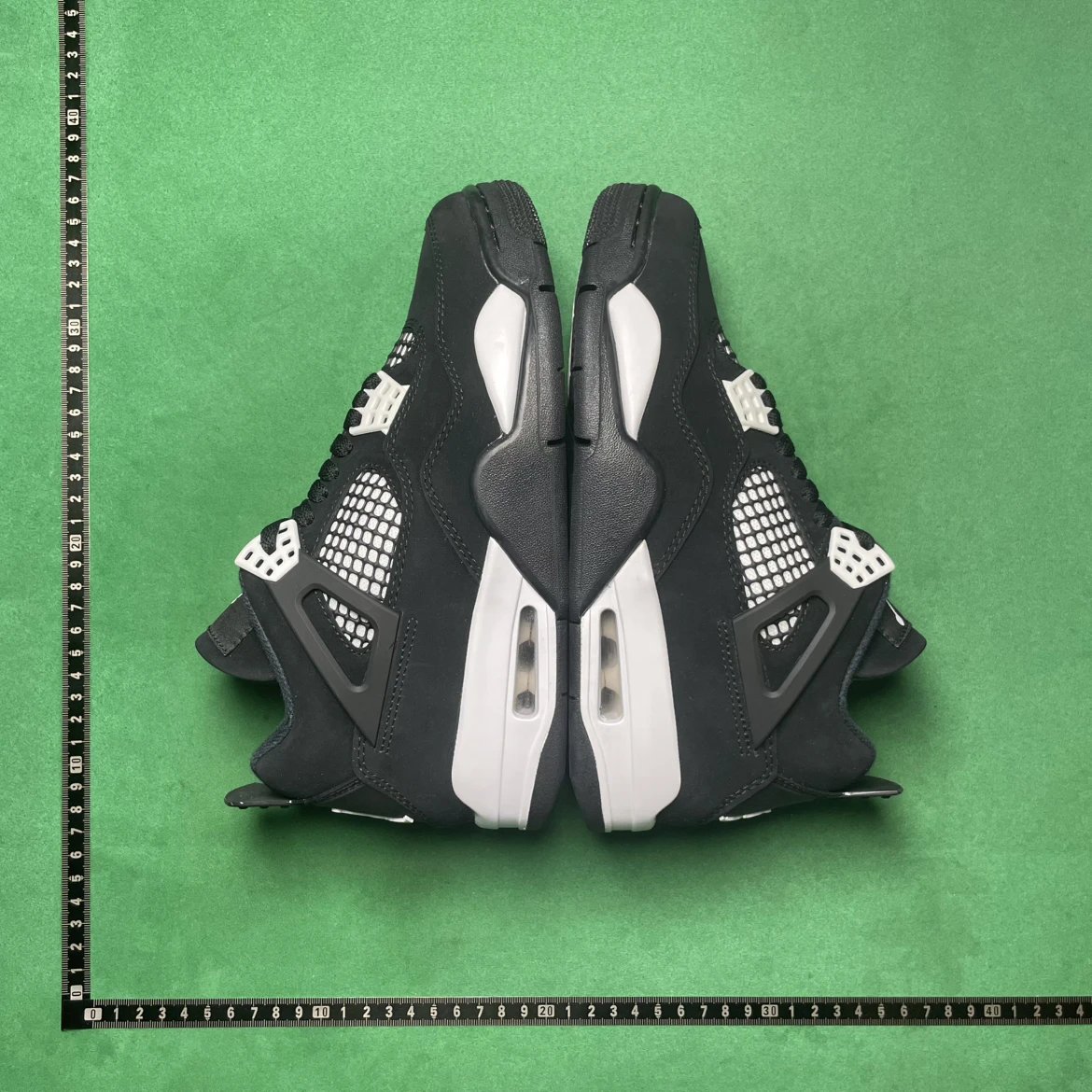DT EDITION MINIMALIST COMFORTABLE MID-TOP