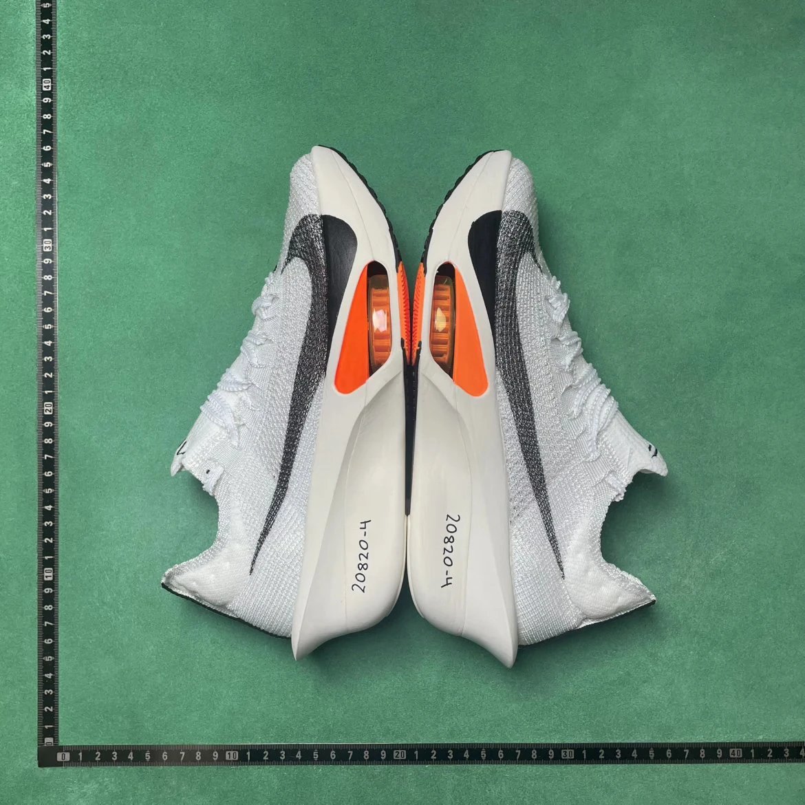 LT3 Comfortable and fashionable non-slip shock-absorbing low-top running shoes