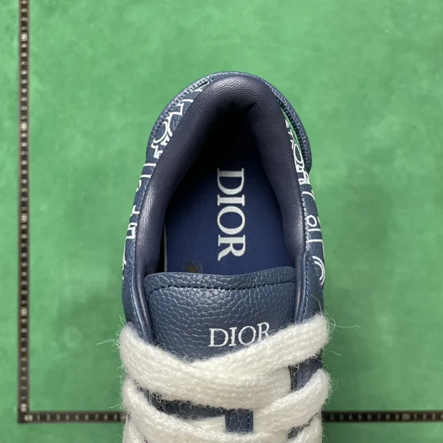 Dior Sneakers B33 Low-Top Lace-Up with Oblique Motif product detail image 20