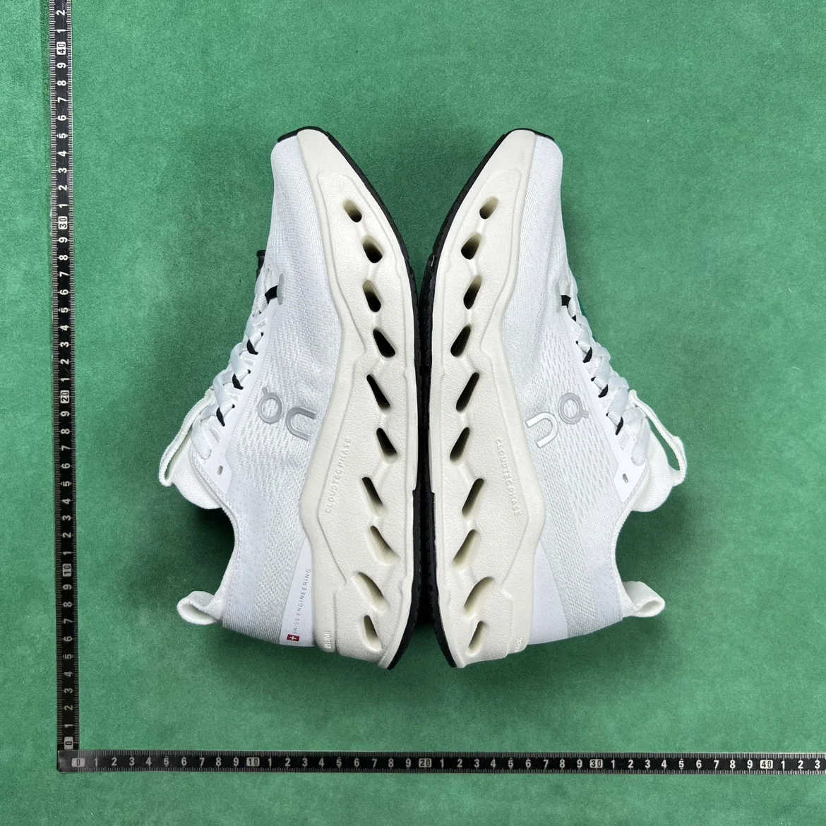 On CloudTec Phase Series Running Shoes