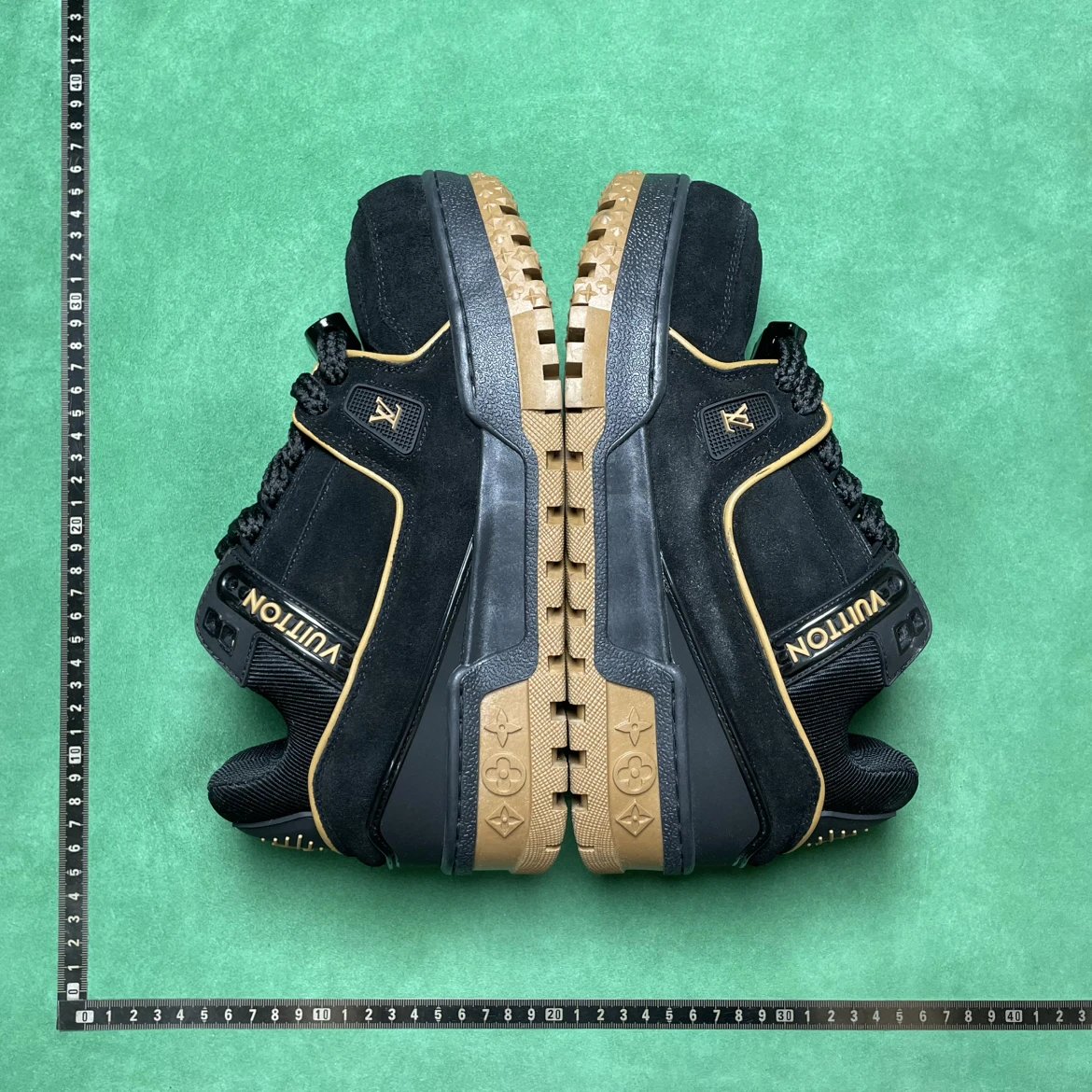 LV/PRADA BD7 系带低帮时尚板鞋