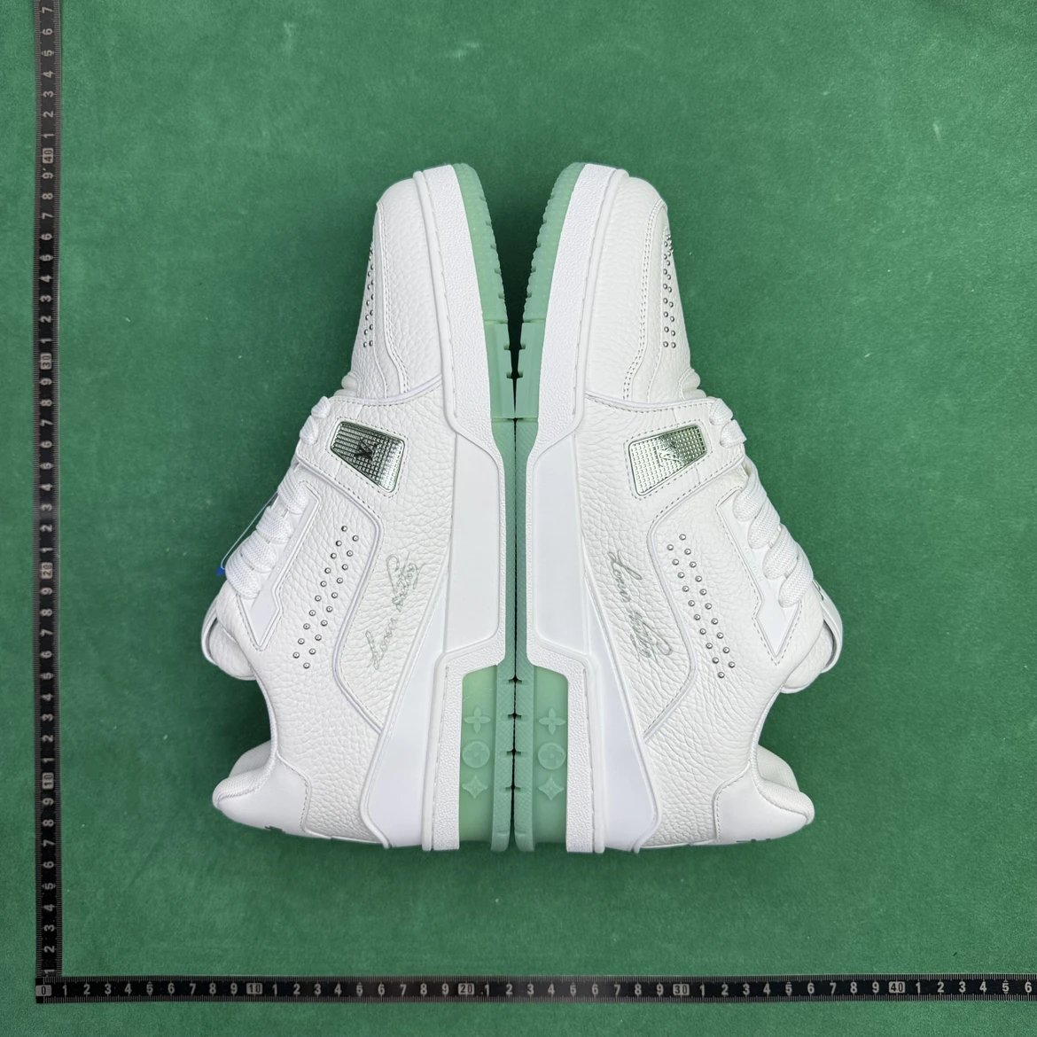 TT 3 Cow Leather Flat-Sole Lace-Up Low-Top Board Shoes