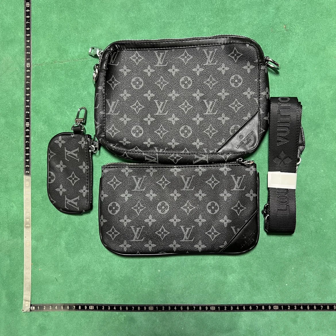 Louis Vuitton Trio Messenger