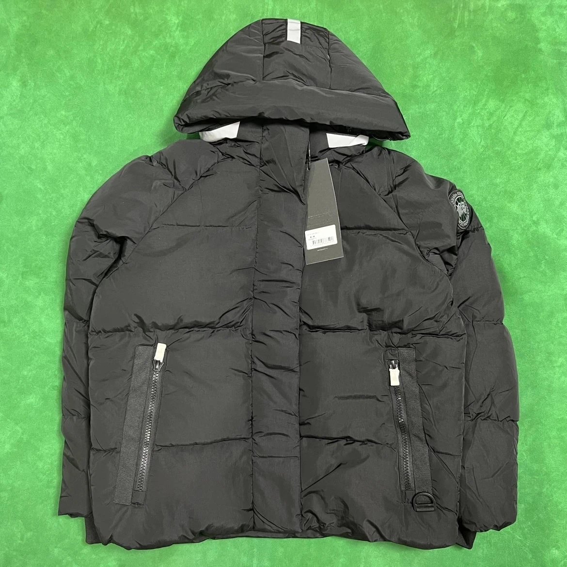 No.31 Nuptse Short Black