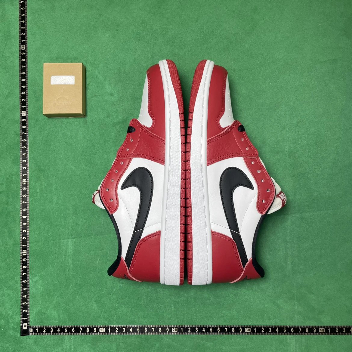 Air Jordan 1