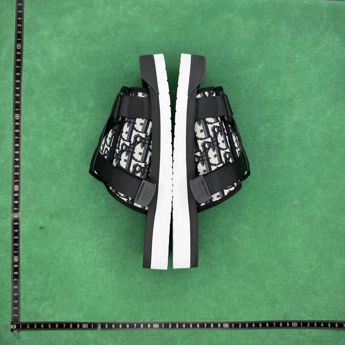 Dior B23 Slide Slide Sandals-009061