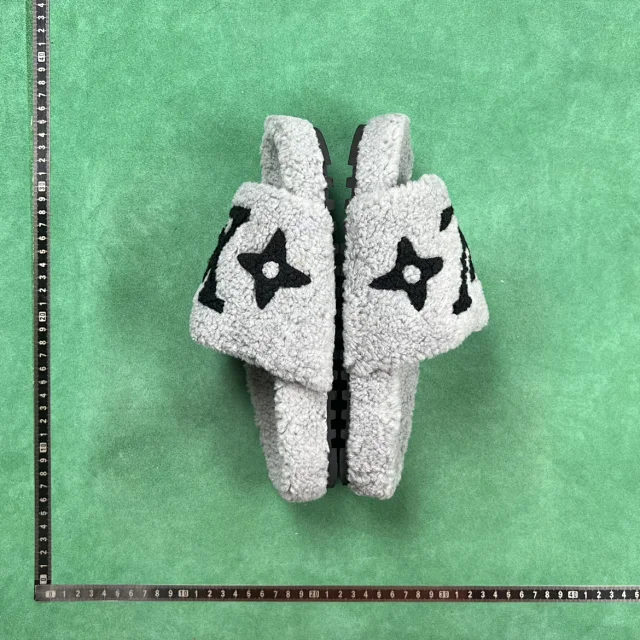 Unbranded Slippers Faux Shearling Open-Toe Slide with Four-Petal Floral Pattern product detail image 2