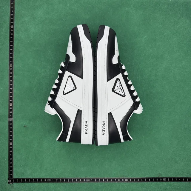 Prada Sneakers Leather lace-up low-top with triangle logo plaque product detail image 13