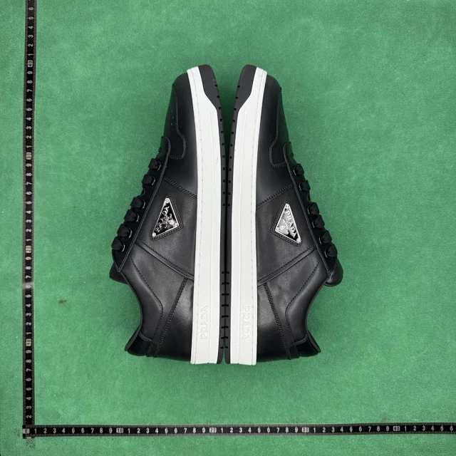 Prada Sneakers Leather lace-up low-top with triangle logo plaque product detail image 8