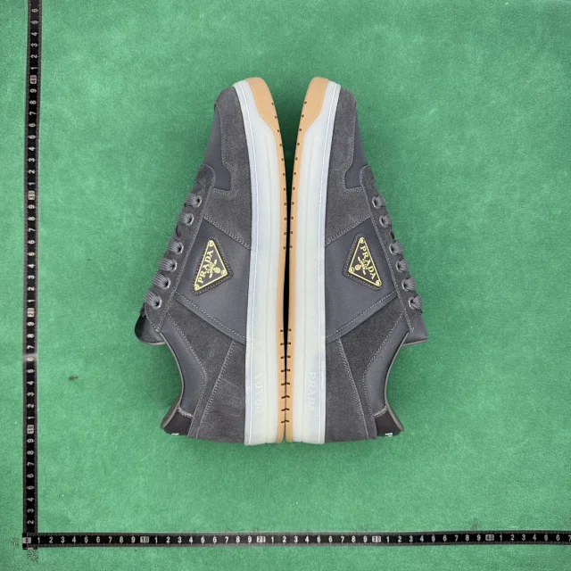 Prada Sneakers Leather lace-up low-top with triangle logo plaque product detail image 5