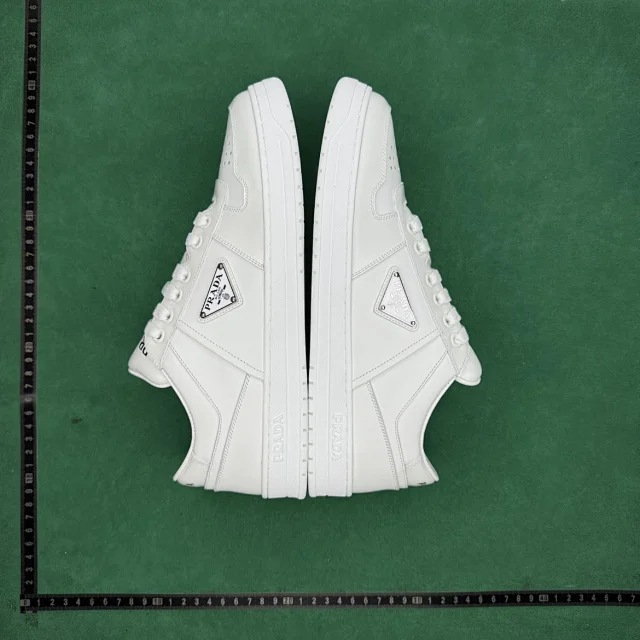 Prada Sneakers Leather lace-up low-top with triangle logo plaque product detail image 4