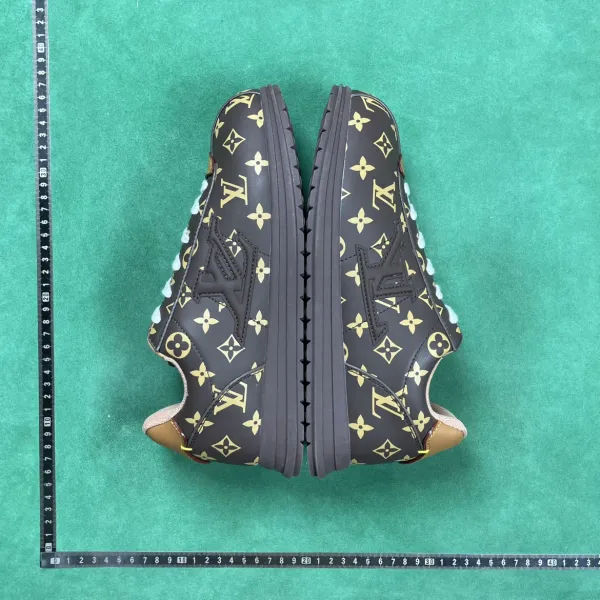 Louis Vuitton Archlight Pink Monogram Sneakers Chunky Sneakers - 4